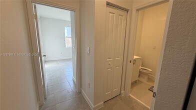 19538 SW 248th St in Florida City, FL - Building Photo - Building Photo