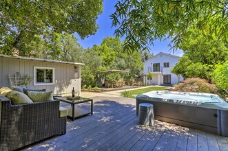 1155 Grape Ln in Napa, CA - Building Photo - Building Photo