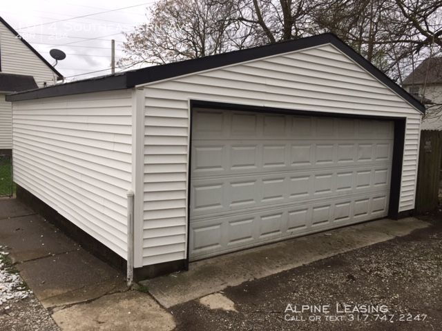 1914 Southeastern Ave in Indianapolis, IN - Building Photo - Building Photo