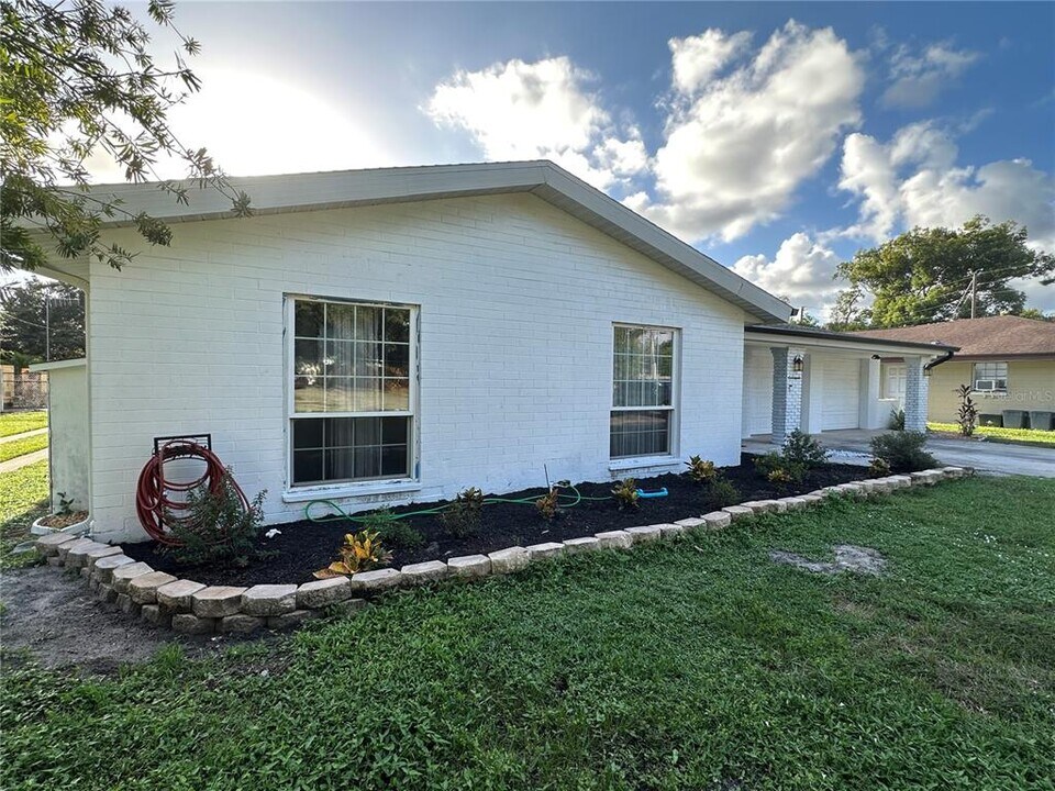 1435 Oxford Rd in Maitland, FL - Building Photo