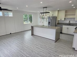 94-366-366 Kipou St in Waipahu, HI - Building Photo - Building Photo