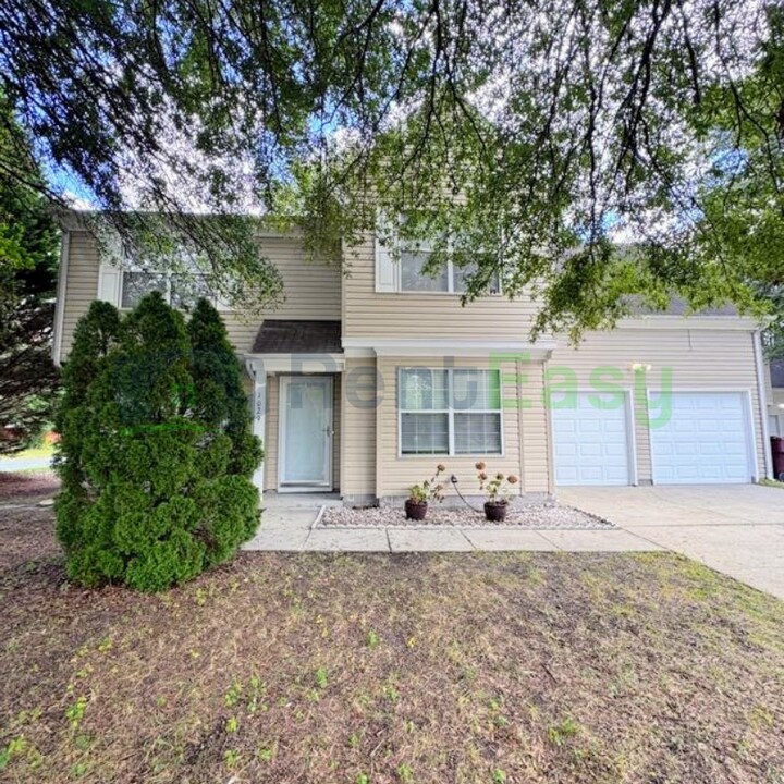1029 Keltic Cir in Chesapeake, VA - Building Photo