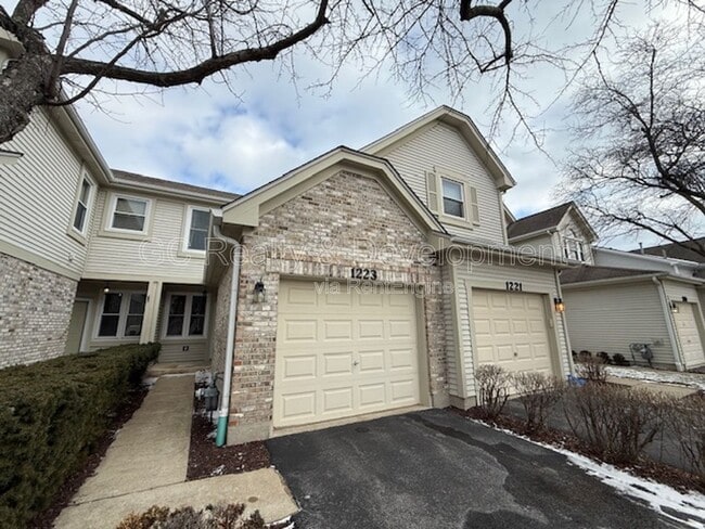 property at 1223 Rhodes Ln