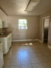 416 E Cedar St in Lafayette, LA - Building Photo - Building Photo