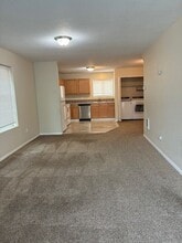 13414 SE Division St in Portland, OR - Building Photo - Building Photo