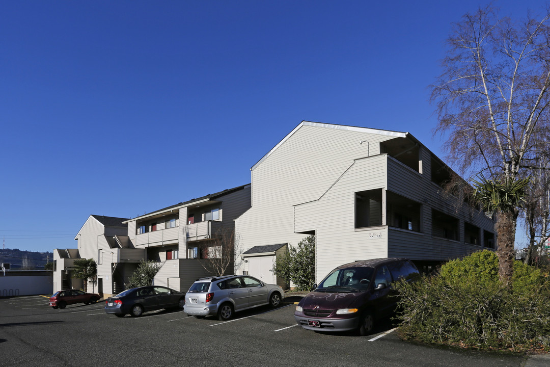 Birchwood Place in Portland, OR - Building Photo