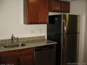 41 Grand St in Danbury, CT - Building Photo - Building Photo