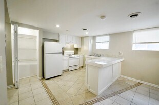 125 S Leavitt St in Chicago, IL - Building Photo