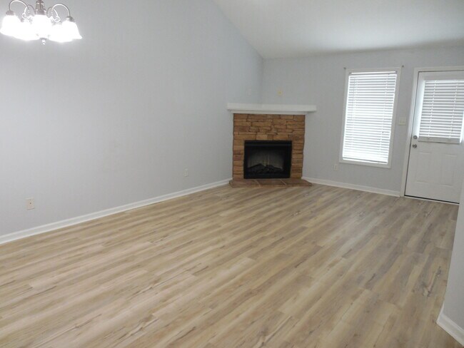 420 Northrop Pl in Grovetown, GA - Foto de edificio - Building Photo