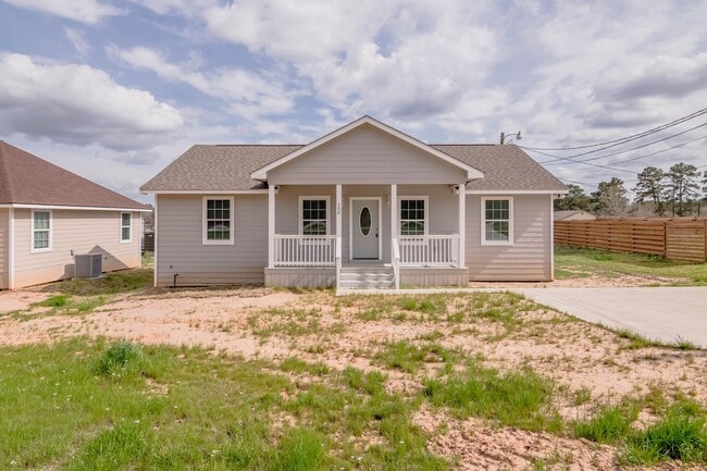 property at 100 Shorewood Dr