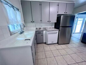 2707 NW 4th Ave in Gainesville, FL - Building Photo - Building Photo