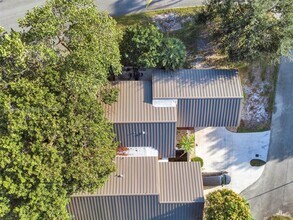 3400 Cherry Garden Cir in Lauderhill, FL - Building Photo - Building Photo