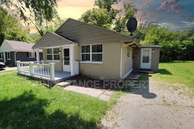 property at 1625 Linnbrook Dr