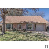 3509 E Bangor Ct in Irving, TX - Building Photo