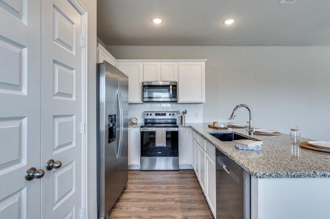 Cottages at Summer Creek in Fort Worth, TX - Building Photo - Building Photo