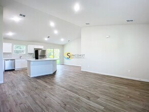 25 Folcroft Ln in Palm Coast, FL - Building Photo - Building Photo