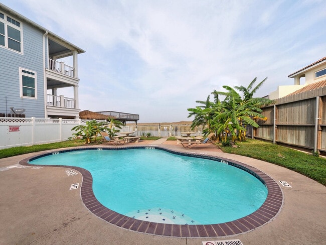 14898 Granada Dr in Corpus Christi, TX - Building Photo - Building Photo