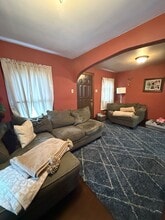 136 E Willow St in Elizabethtown, PA - Building Photo - Building Photo