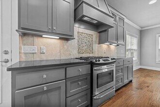 6508 W Knoll View Way in Rogers, AR - Foto de edificio - Building Photo