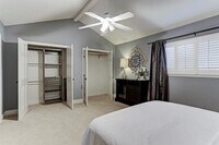 1023 Fountain View Dr photo'