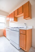 1535 W Cornelia Ave in Chicago, IL - Foto de edificio - Building Photo