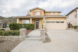 38265 Birch Ct in Murrieta, CA - Building Photo