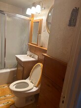 14 Canterbury St in Manchester, CT - Building Photo - Building Photo