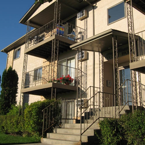 Colony Park in Bemidji, MN - Building Photo