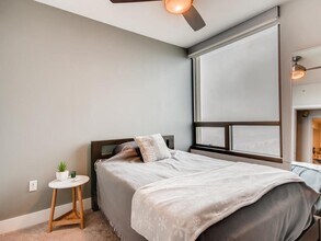 300 Bowie St, Unit 2904 in Austin, TX - Building Photo - Building Photo