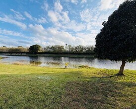 189 Cameron Dr in Weston, FL - Building Photo - Building Photo