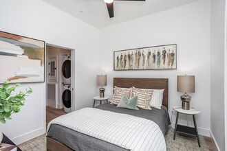 The Howard in Bentonville, AR - Foto de edificio - Interior Photo