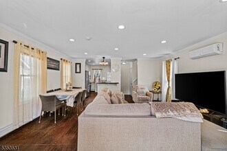 234 N Jackson Ave in North Plainfield, NJ - Building Photo - Building Photo