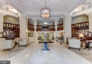 4707 Connecticut Ave NW, Unit 616 in Washington, DC - Foto de edificio - Building Photo
