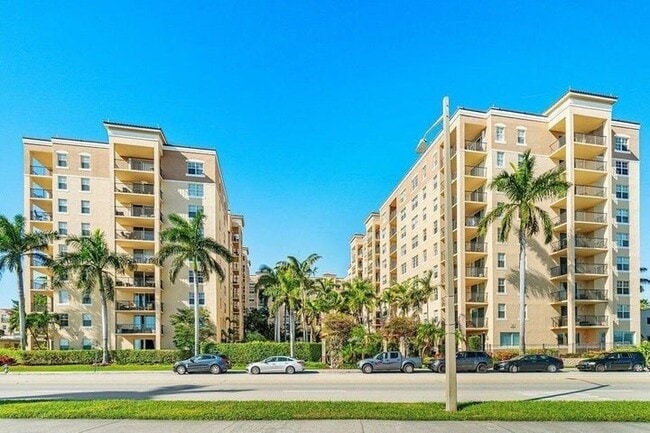 1805 N Flagler Dr in West Palm Beach, FL - Foto de edificio - Building Photo
