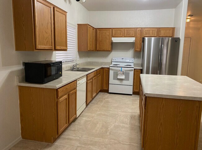 814 W Cholla St in Casa Grande, AZ - Building Photo - Building Photo