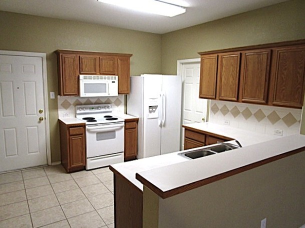 11812 Ponderosa Pine Dr in Fort Worth, TX - Building Photo - Building Photo