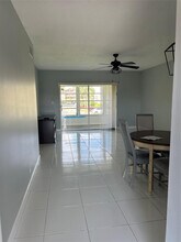 31 Abbey Ln in Delray Beach, FL - Building Photo - Building Photo