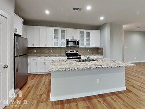 712 Perry Ave in Waxahachie, TX - Building Photo - Building Photo