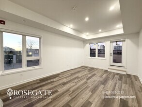 Bright Corner-Unit Townhouse with 3 Bedrooms & Private Outdoor Spaces in Scarborough in Toronto, ON - Building Photo - Building Photo