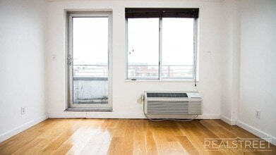 Stanhope Street in Brooklyn, NY - Building Photo - Building Photo