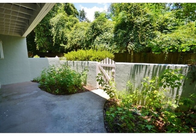 property at 4411 SW 34th St