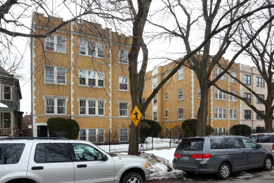 Paulina Equities in Chicago, IL - Foto de edificio