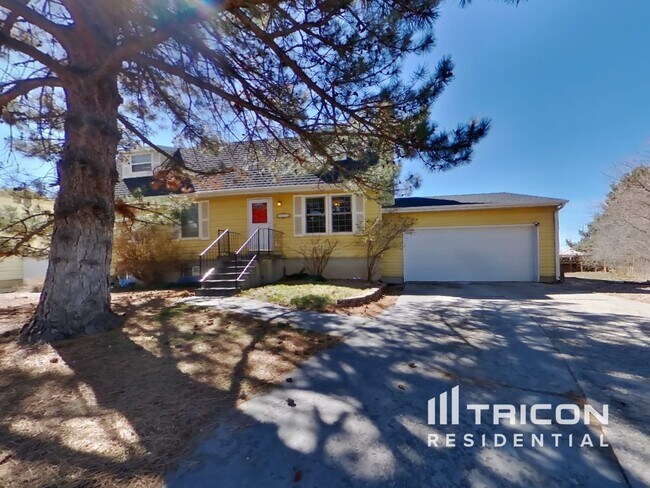 7032 S Tremont Way in Midvale, UT - Building Photo - Building Photo