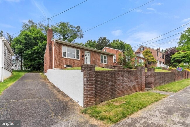 property at 509 W Cork St