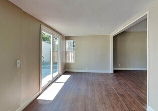 6953 Donna Ave in Los Angeles, CA - Building Photo - Building Photo