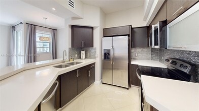 3255 NE 184th St, Unit 12410 in Aventura, FL - Foto de edificio - Building Photo