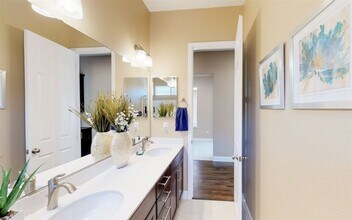 11750 Rustic Ridge Ct in Sparks, NV - Building Photo - Building Photo
