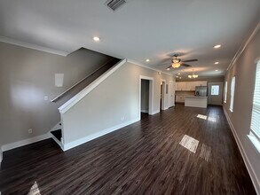 202 Date Palm Ln in Freeport, FL - Building Photo - Building Photo