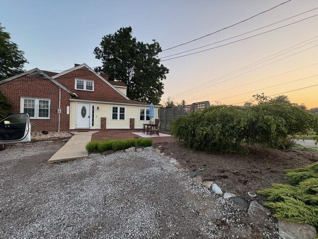 1573 Thomas Ln in Blacksburg, VA - Building Photo - Building Photo