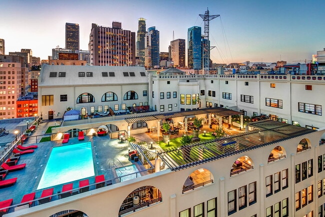 Pacific Electric Lofts in Los Angeles, CA - Building Photo - Building Photo